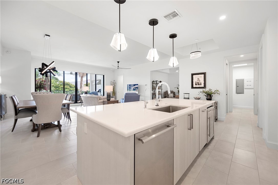 1125  Central Avenue, Apt 275