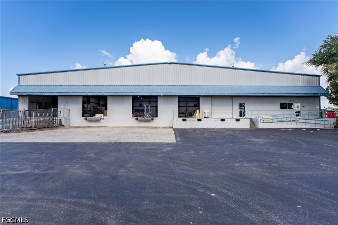 3520 Old Metro Parkway