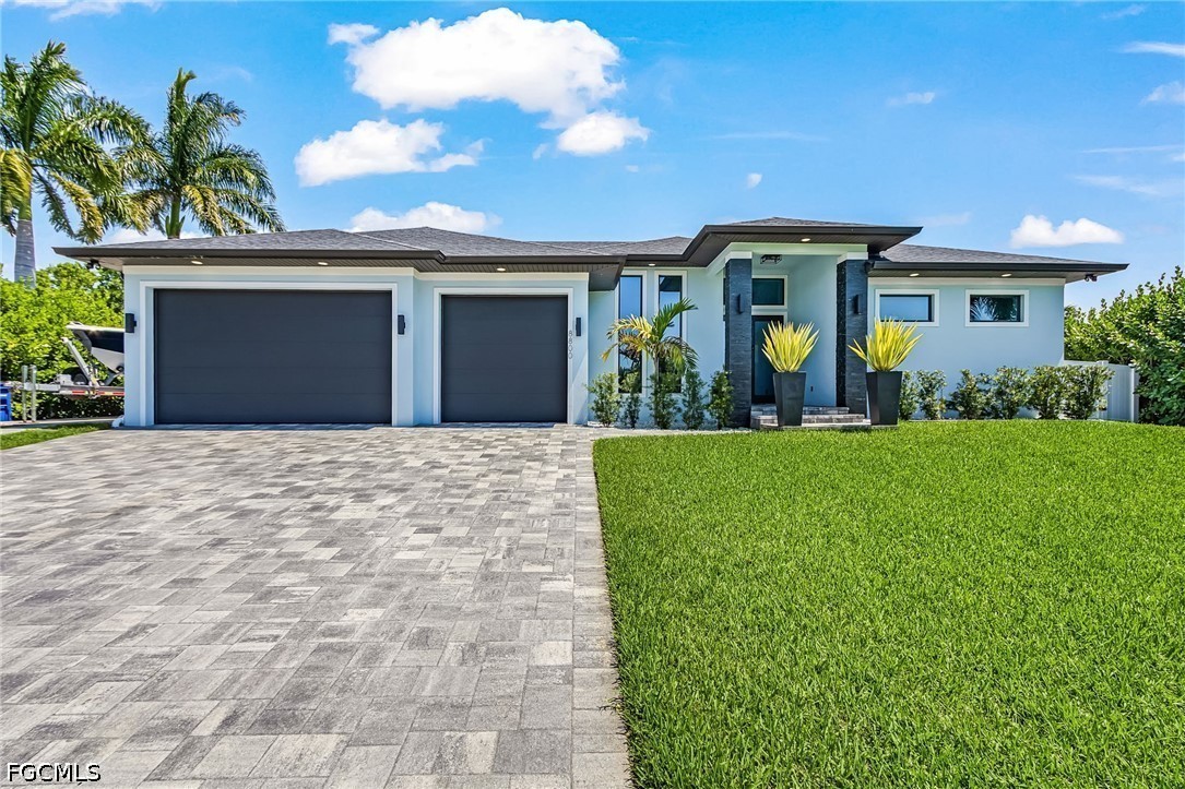 8800 Woodgate Manor Court