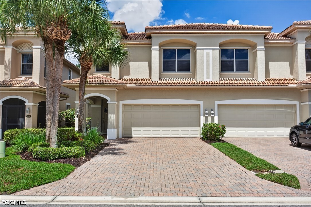 20552  Larino Loop