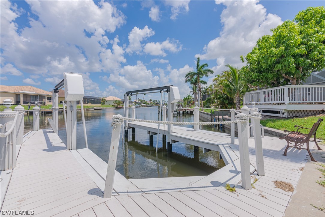 2417  Cape Coral Parkway