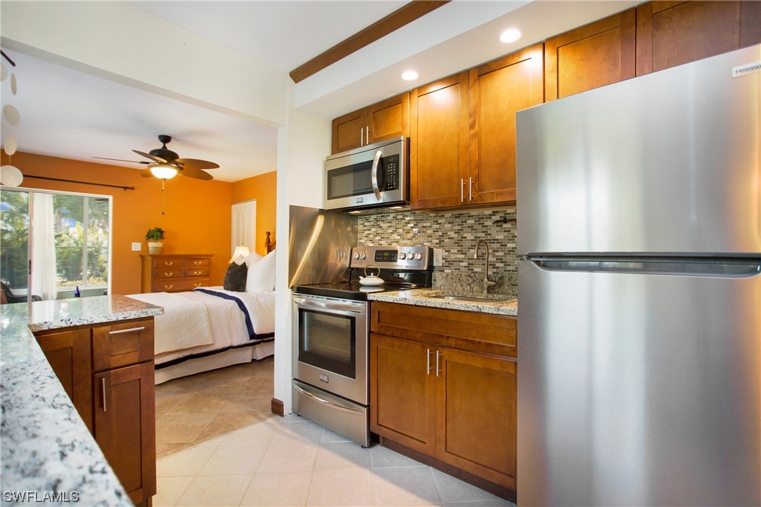 8127  Country Road, Apt 103