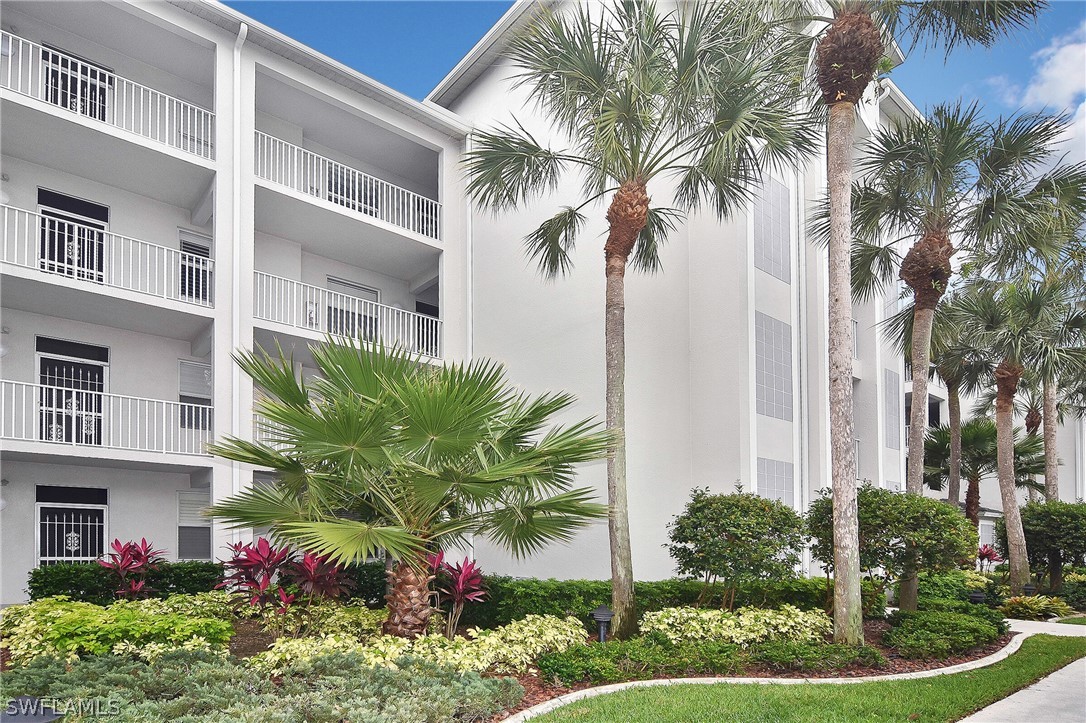 10371  Butterfly Palm Drive, Apartment 814