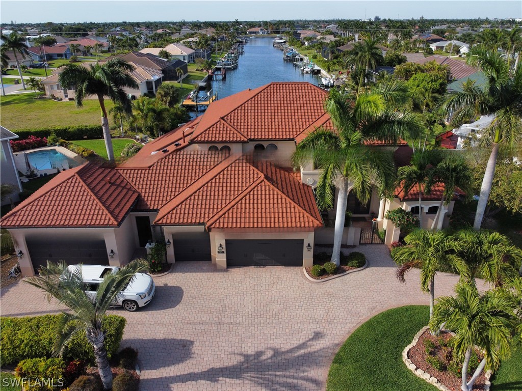 2419  Cape Coral Parkway