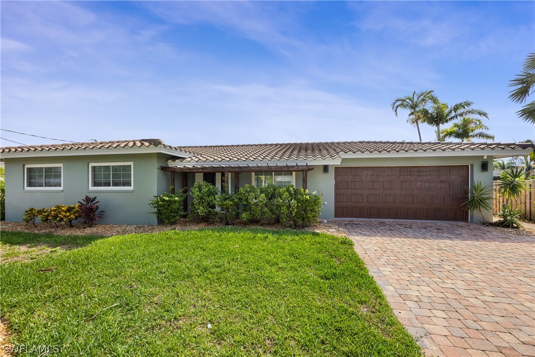 2  Sunview Boulevard