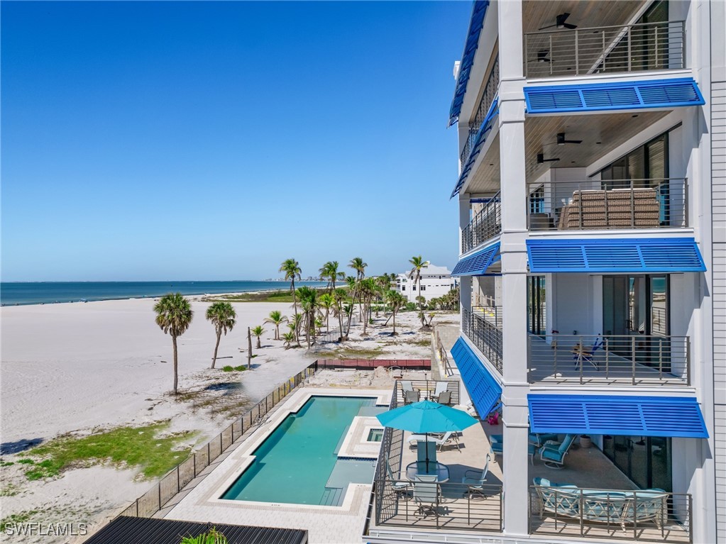 6230  Estero Boulevard, Apt 102