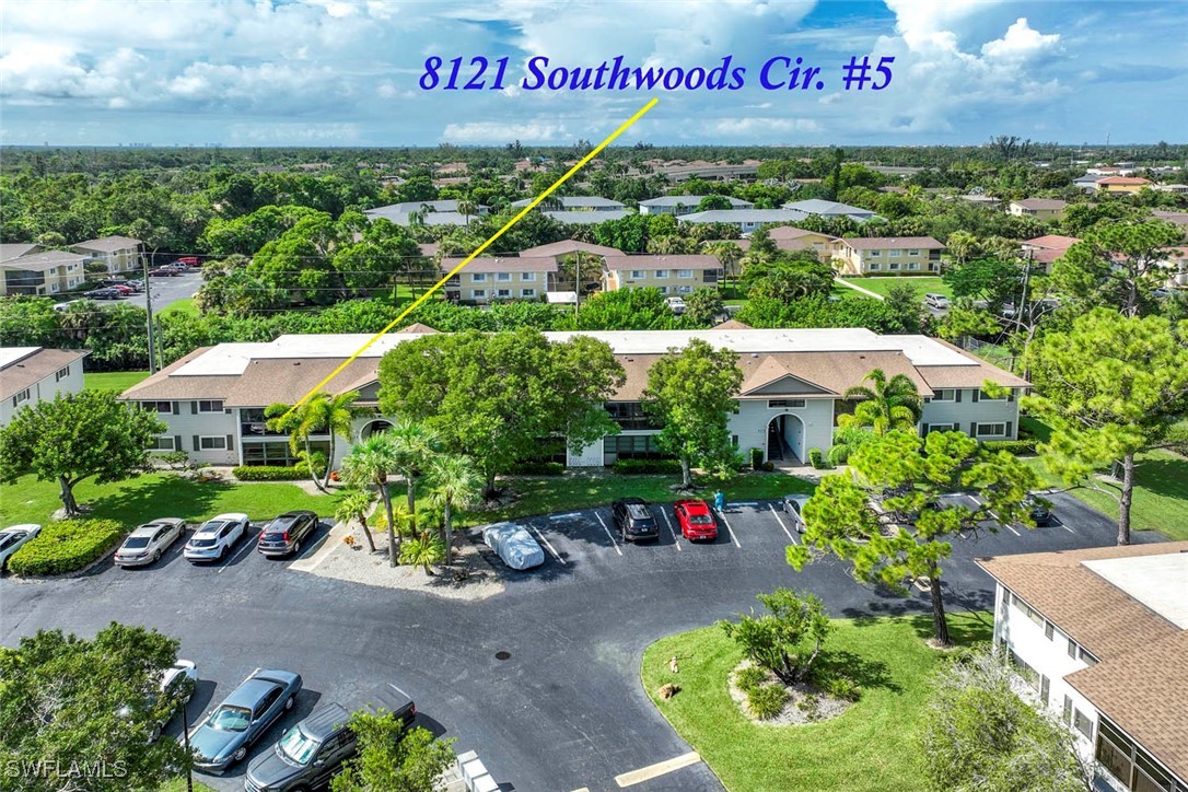 8121 S Woods Circle, Apt Unit 5