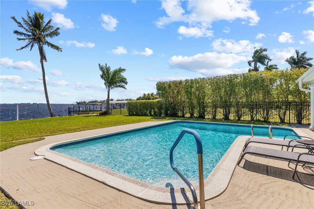252  Bayshore Drive