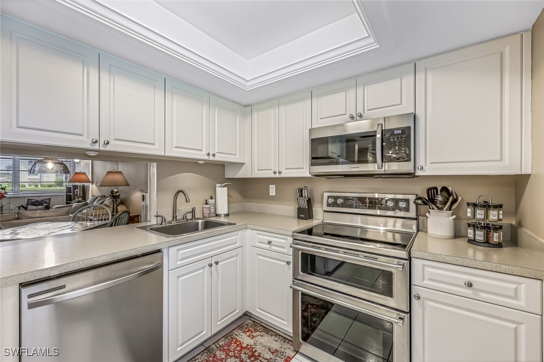 1828  Pine Valley Drive, Apt 101