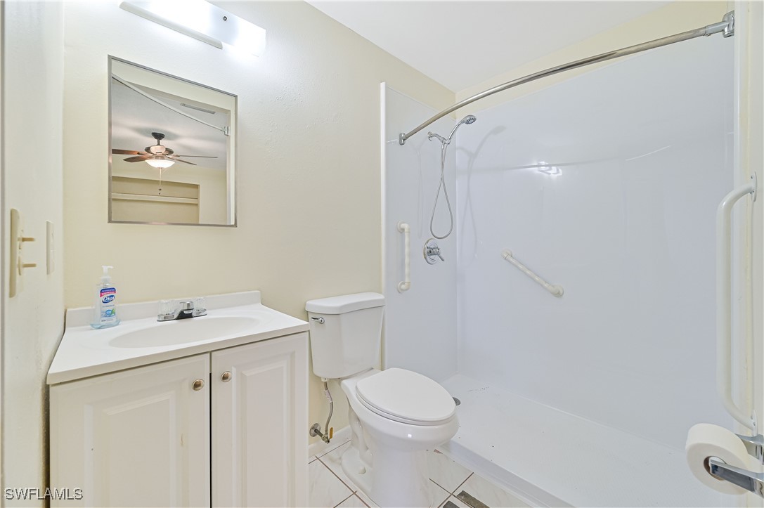 4417/4421  Ruthann Court