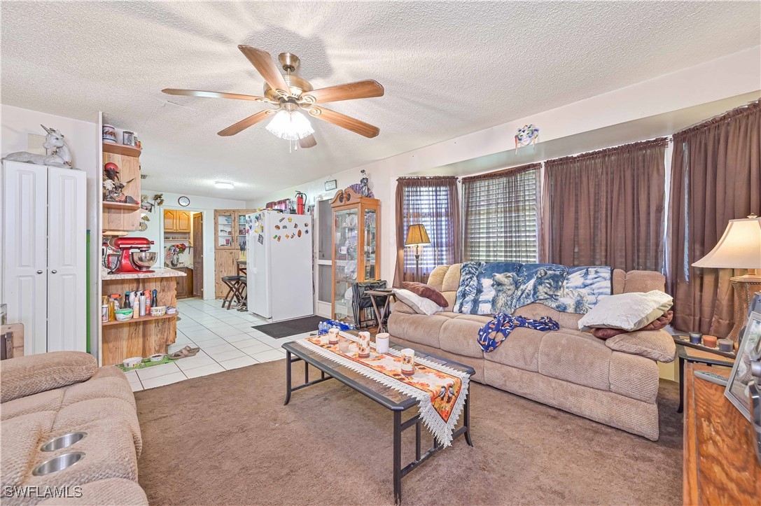 4417/4421  Ruthann Court