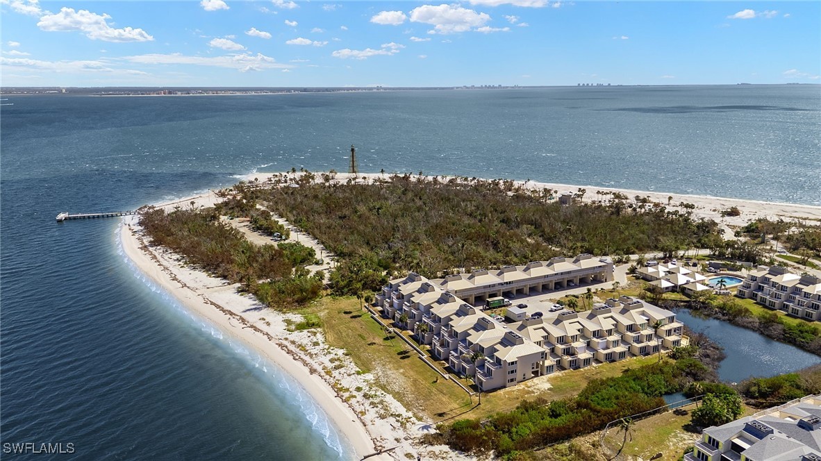 200  Periwinkle Way, Apt 319