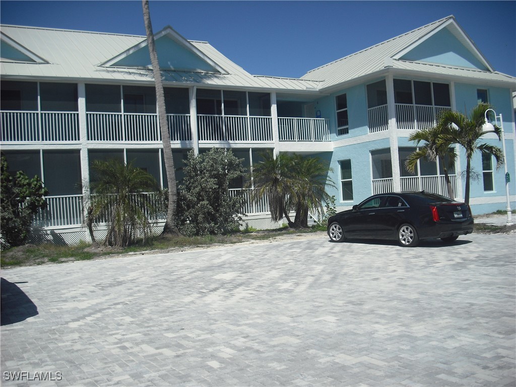 2840 W GULF Drive, Apt 32