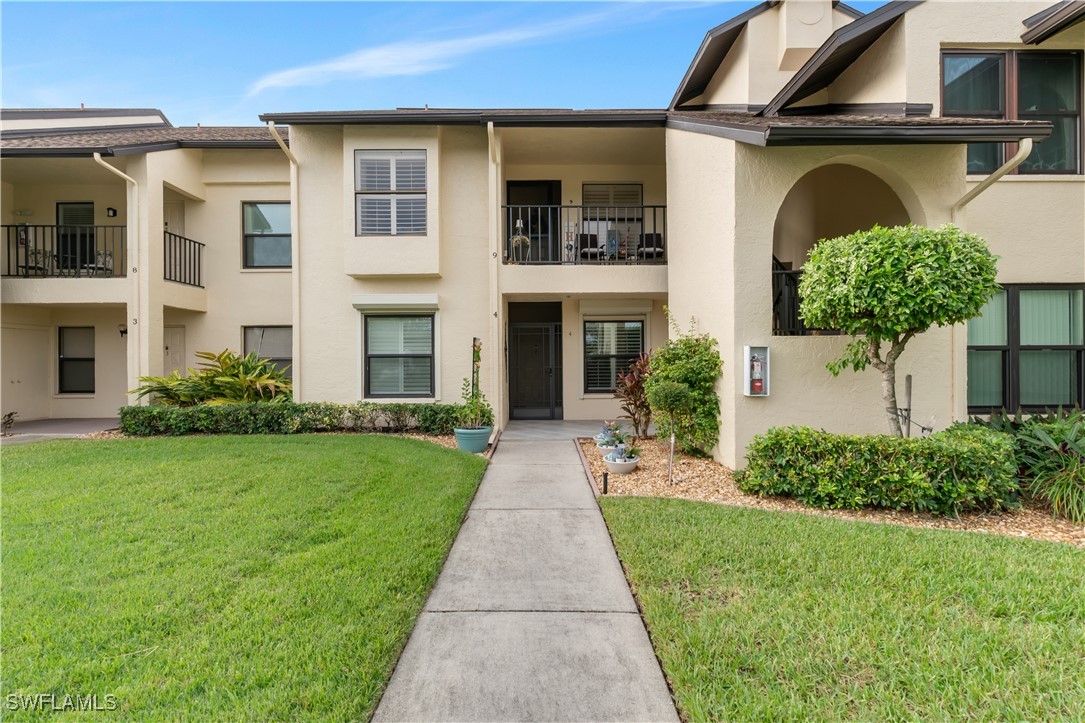 8382  Charter Club Circle, Apt 4