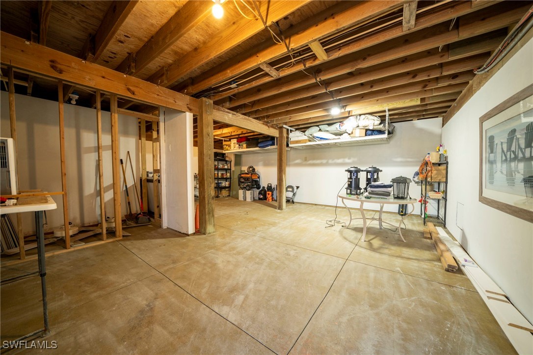 21671/21673  Indian Bayou Drive, Apt 673