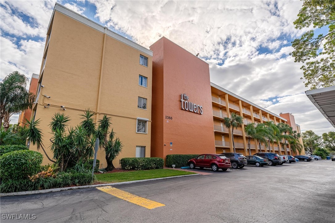 2366 E Mall Drive, Apt 211