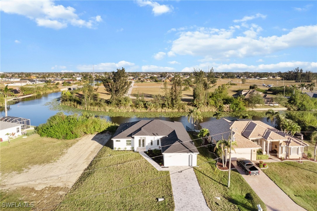 1427 NW 25th Place
