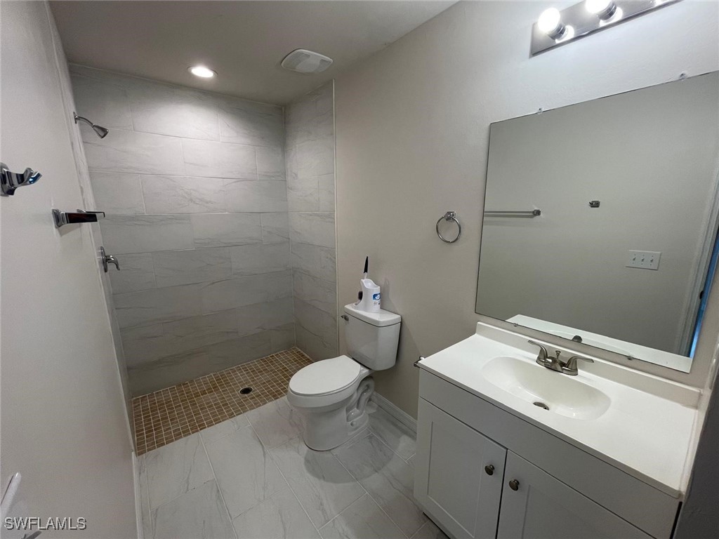 3617/3615 SW 8th Place