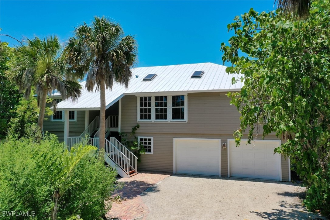 1846  Farm Trail