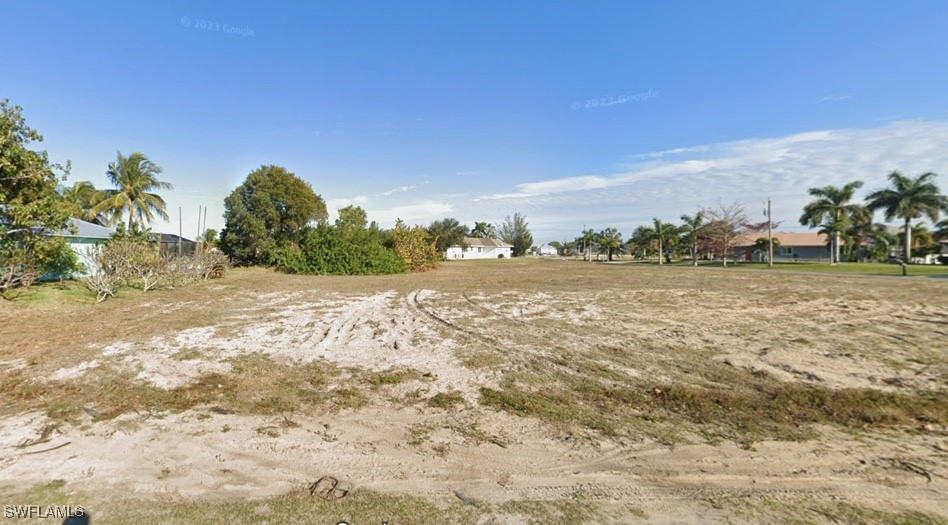 223 NW 39th Avenue