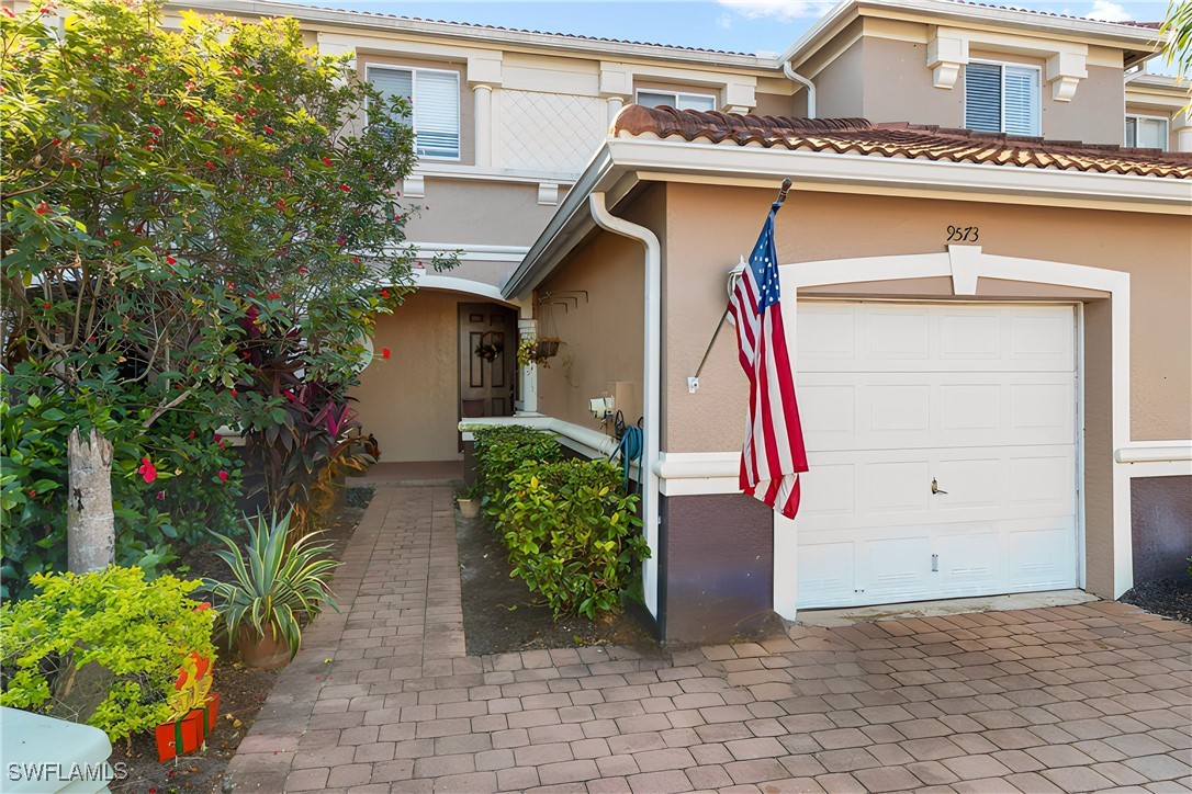 9573  Roundstone Circle
