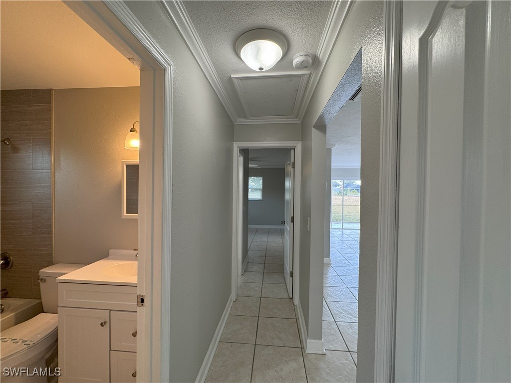 4402/4404  Santa Barbara Boulevard