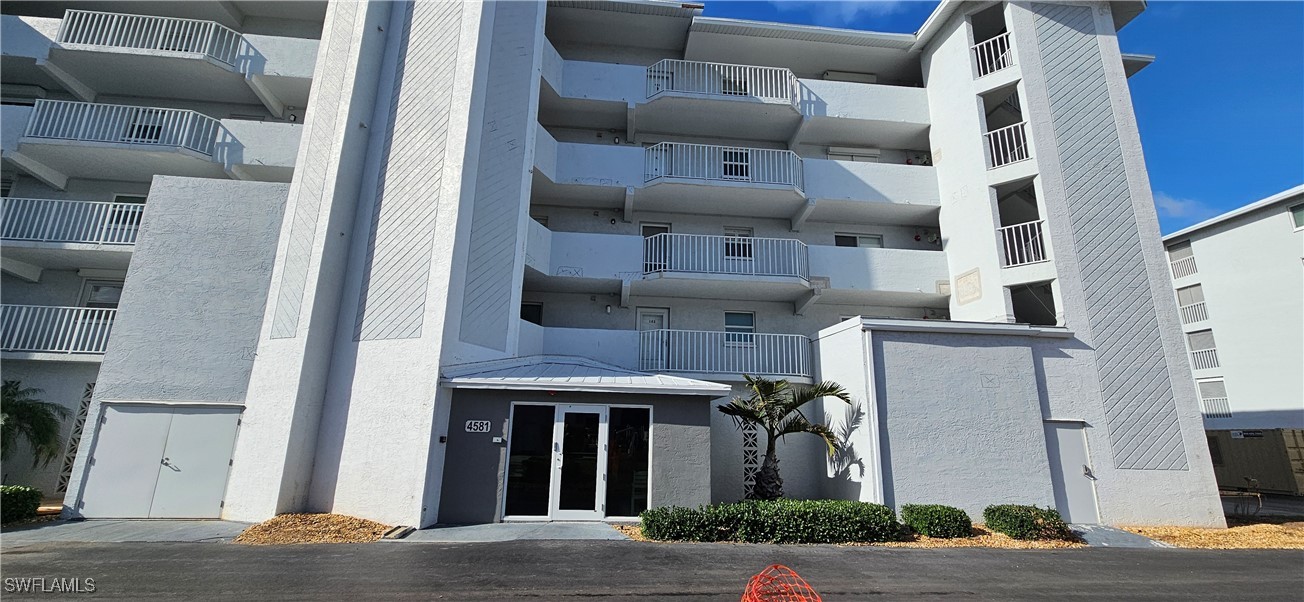 4581  Bay Beach Lane, Apt 283