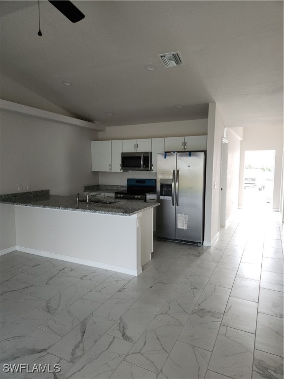 747/749 SW 9th Street