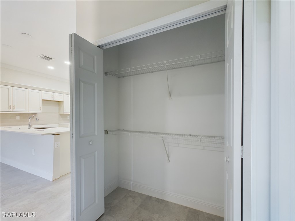 2406/2404  Hawalaska Street
