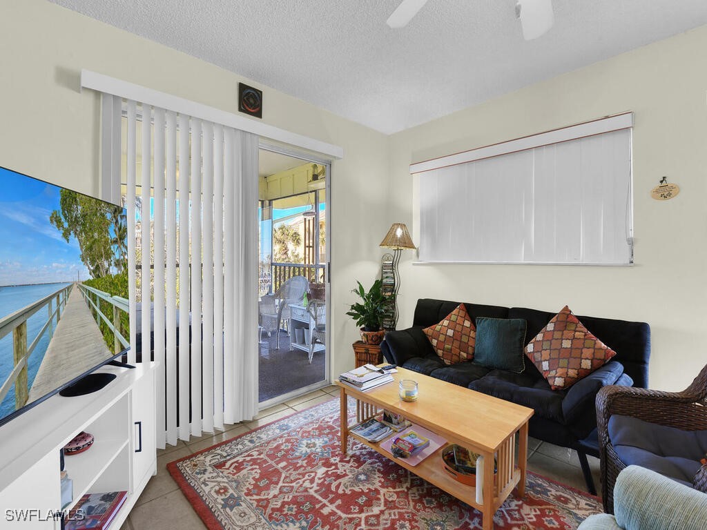 21600/21602  Widgeon Terrace