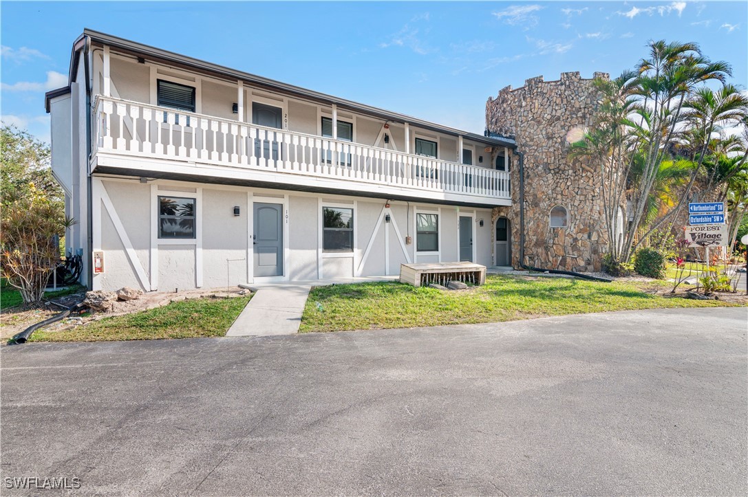 10022  Oxfordshire Lane, Apt 101