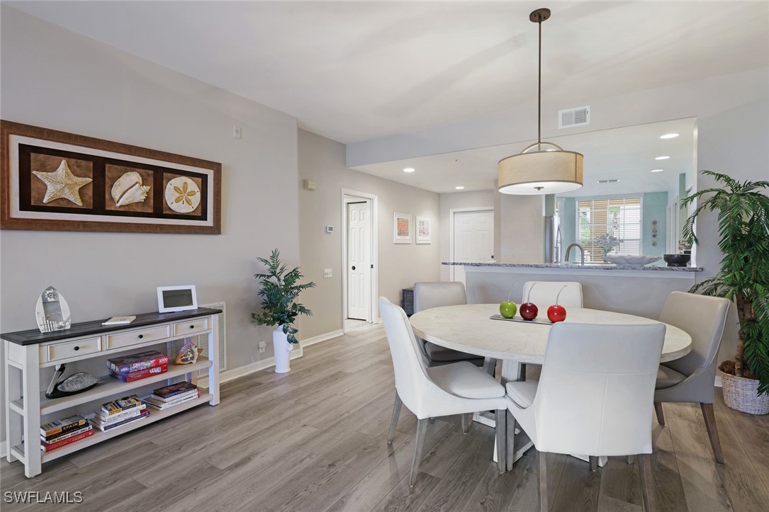 9110  Southmont Cove, Apt 206