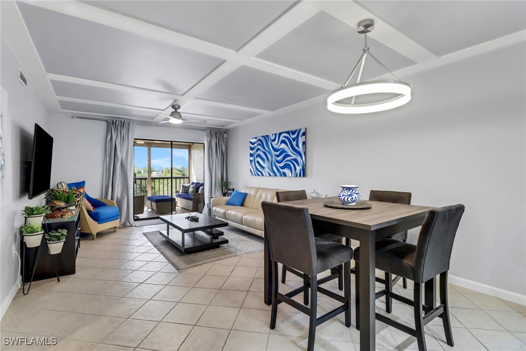 2121  Collier Avenue, Apt 401