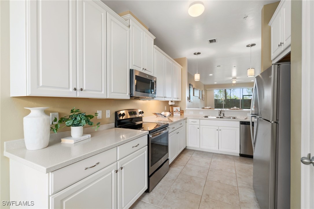 9941  Periwinkle Preserve Lane, Apt 104