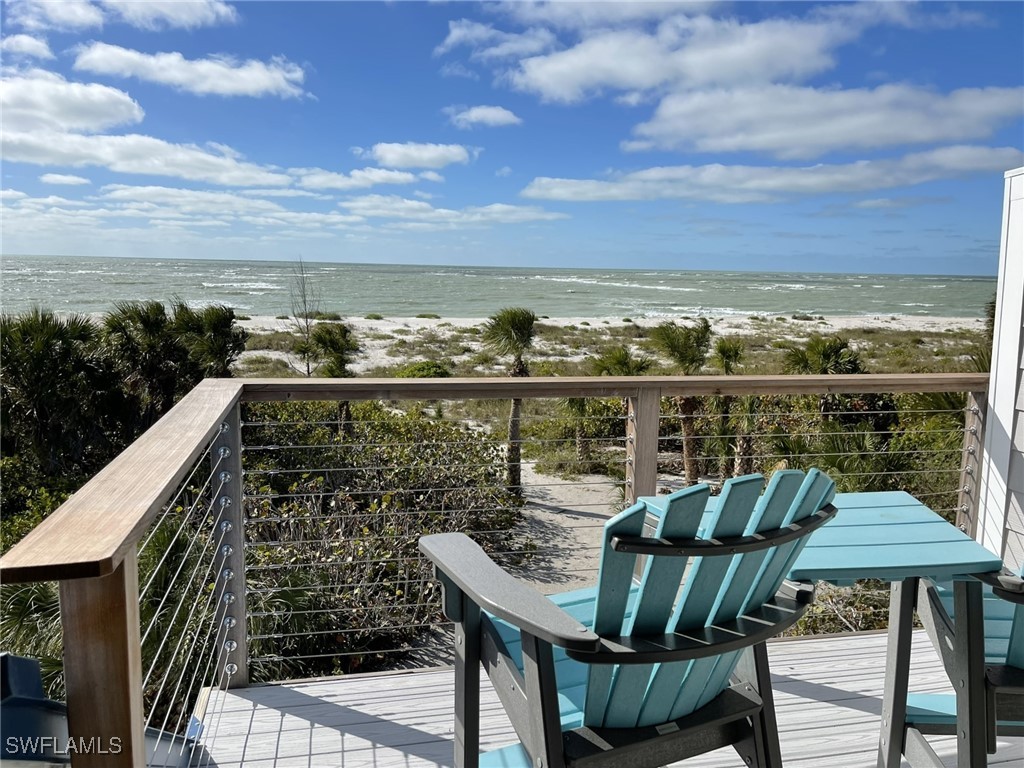 640  Gulf Lane, Apt 4