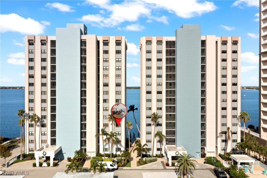 1925  Clifford Street, Apt 403