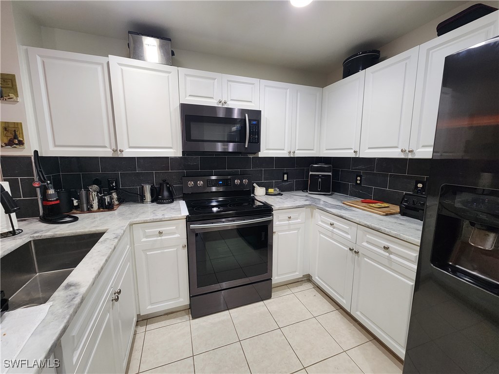 3952  Pomodoro Circle, Apt 102