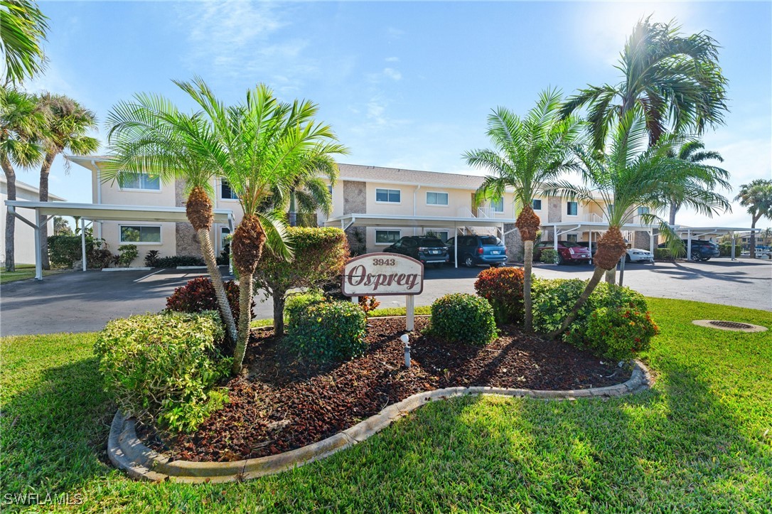 3943 SE 11th Place, Apt 105
