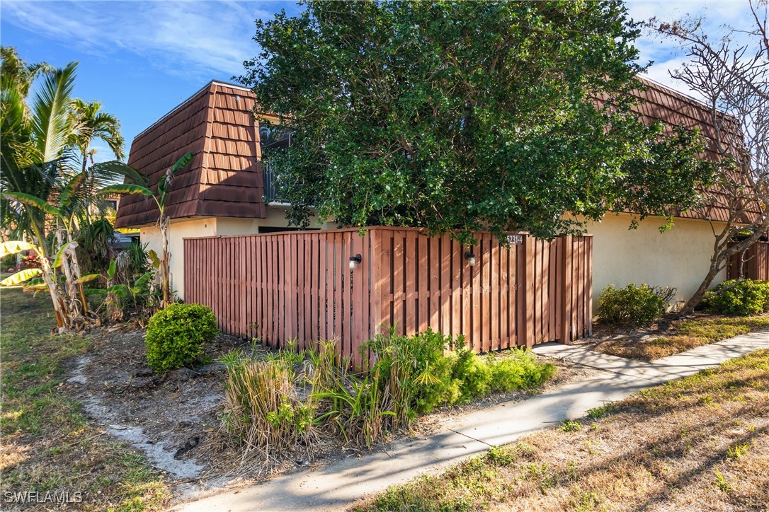 5231  Cedarbend Drive, Apt 4