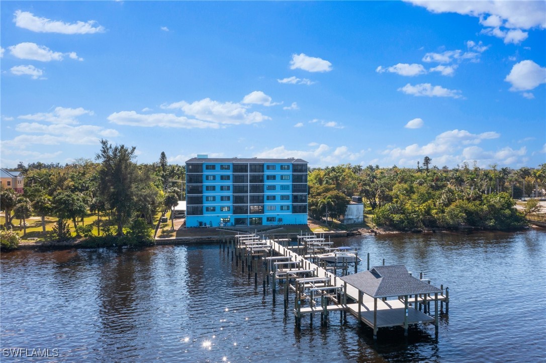 2711  1st Street, Apt 304