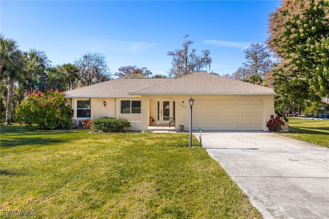 1703  Caloosa Estates Court