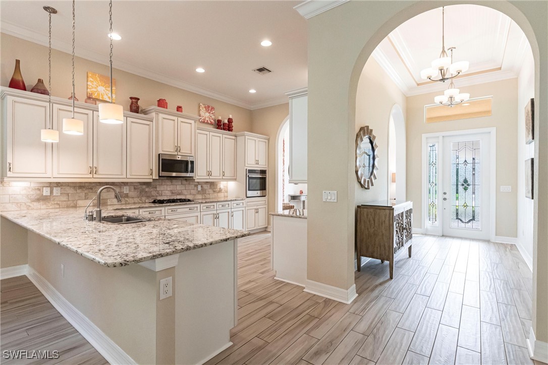11520  Verandah Palm Court