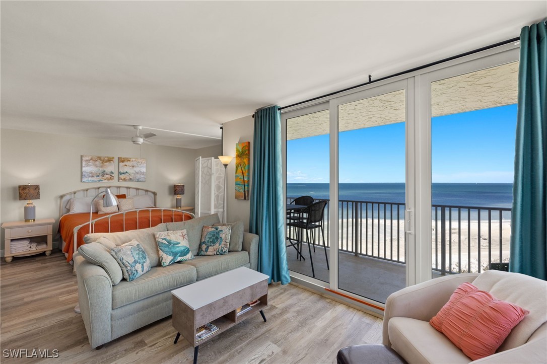 7360  Estero Boulevard, Apt 807