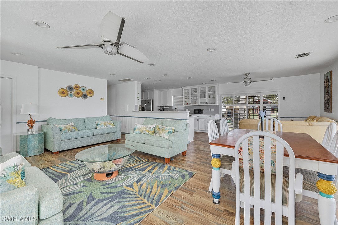 4741/4743  Pine Island Road