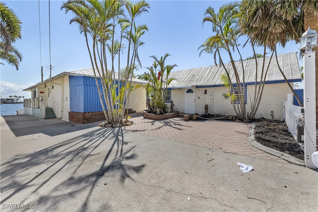 4741/4743  Pine Island Road