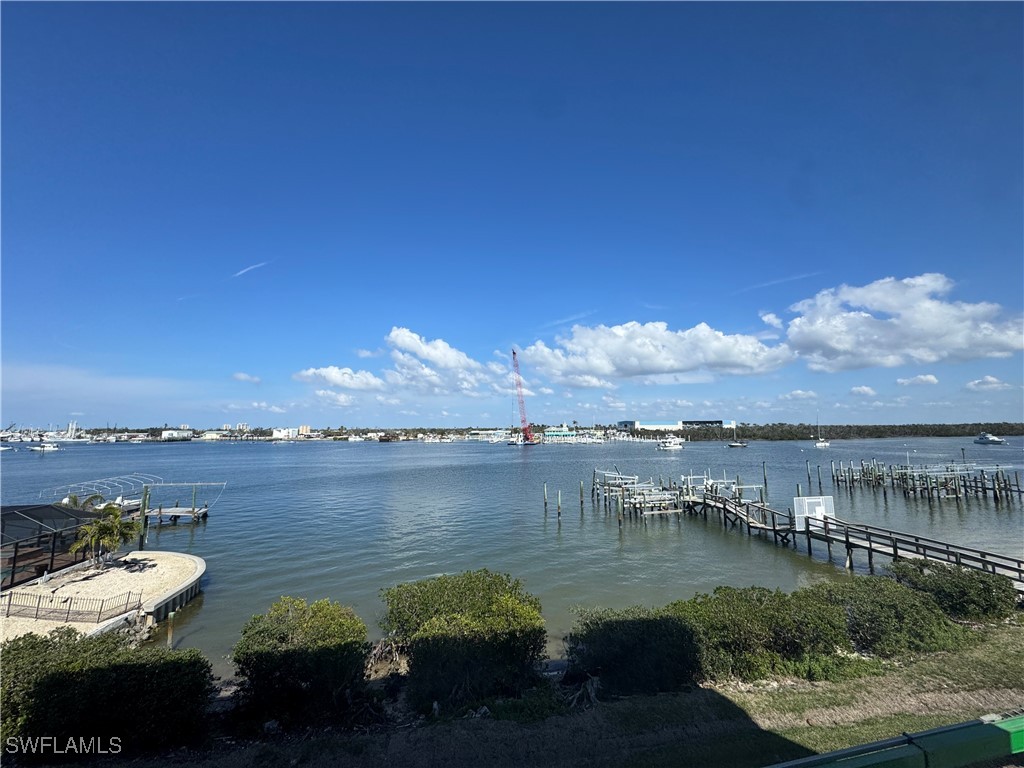 345  Mango Street, Apt 301