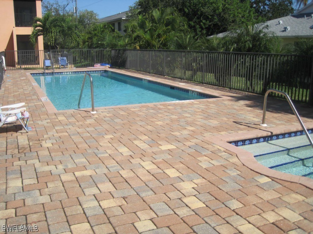 5003 SW 16th Place, Apt 107