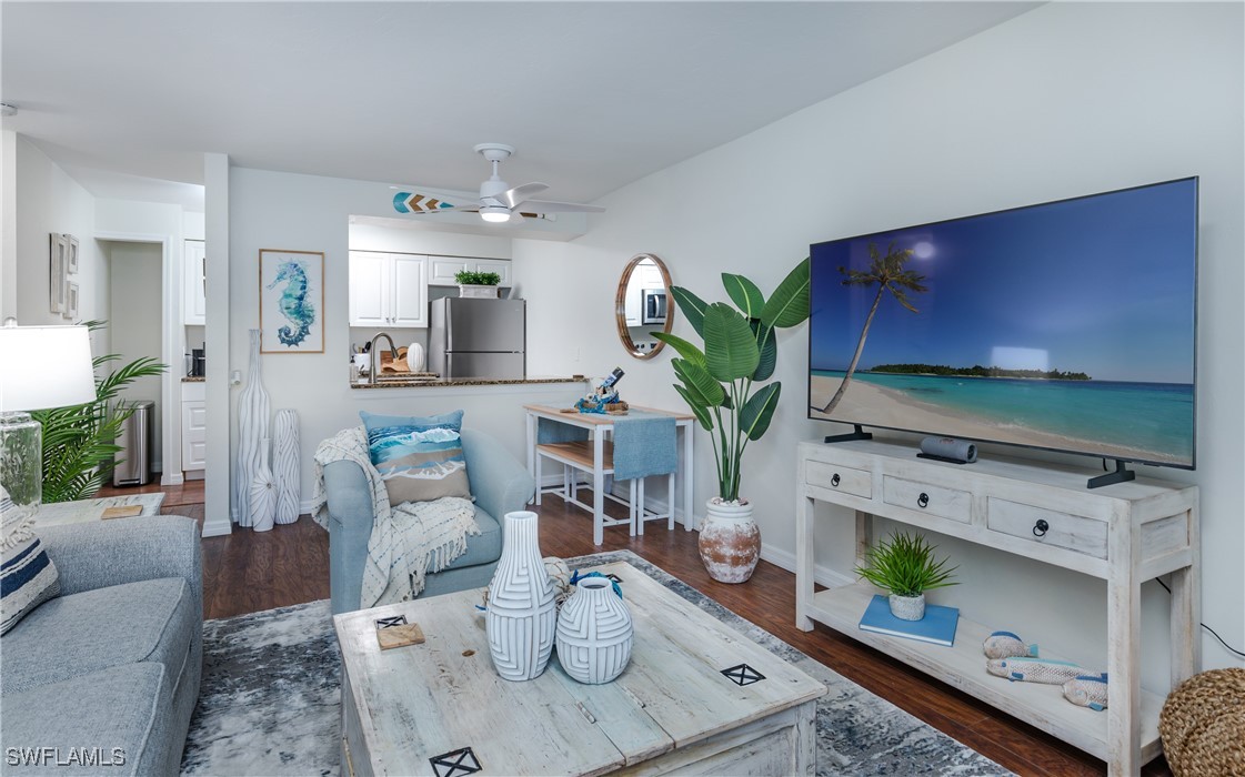 9350  Lennex Lane, Apt 807