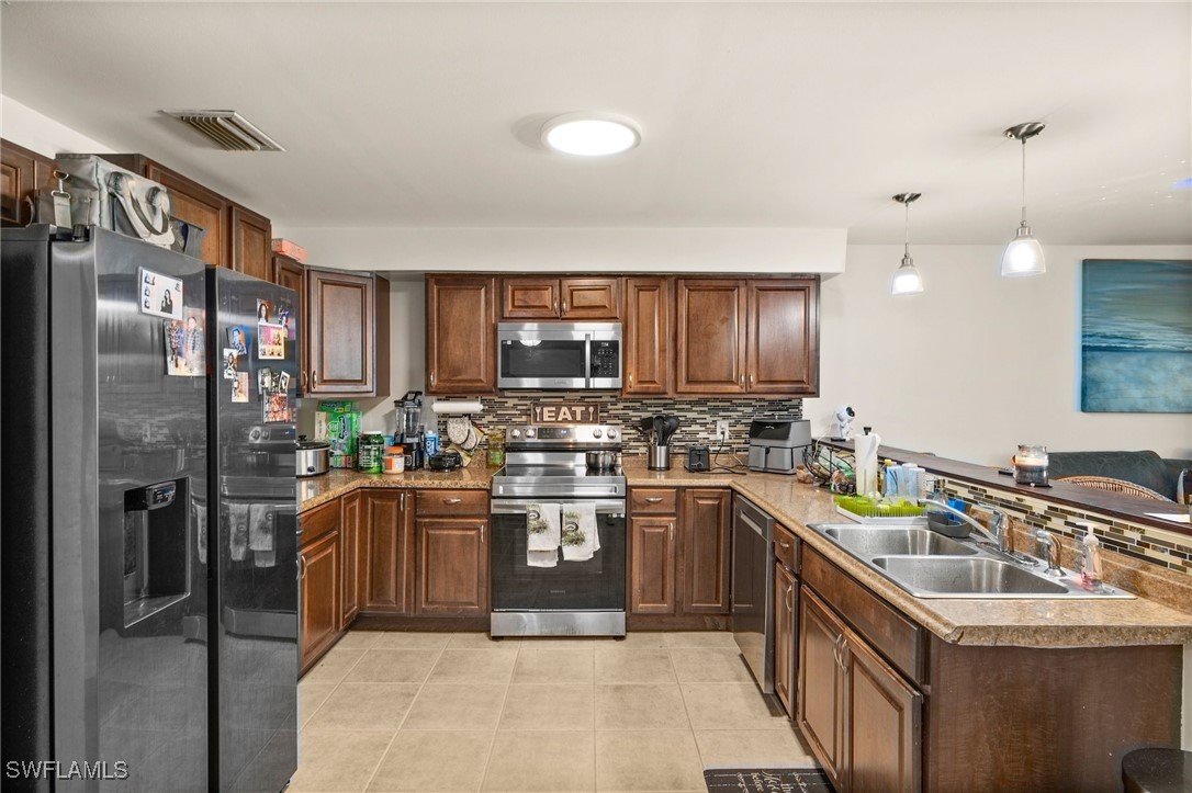 1152 /1154 SW 47th Terrace