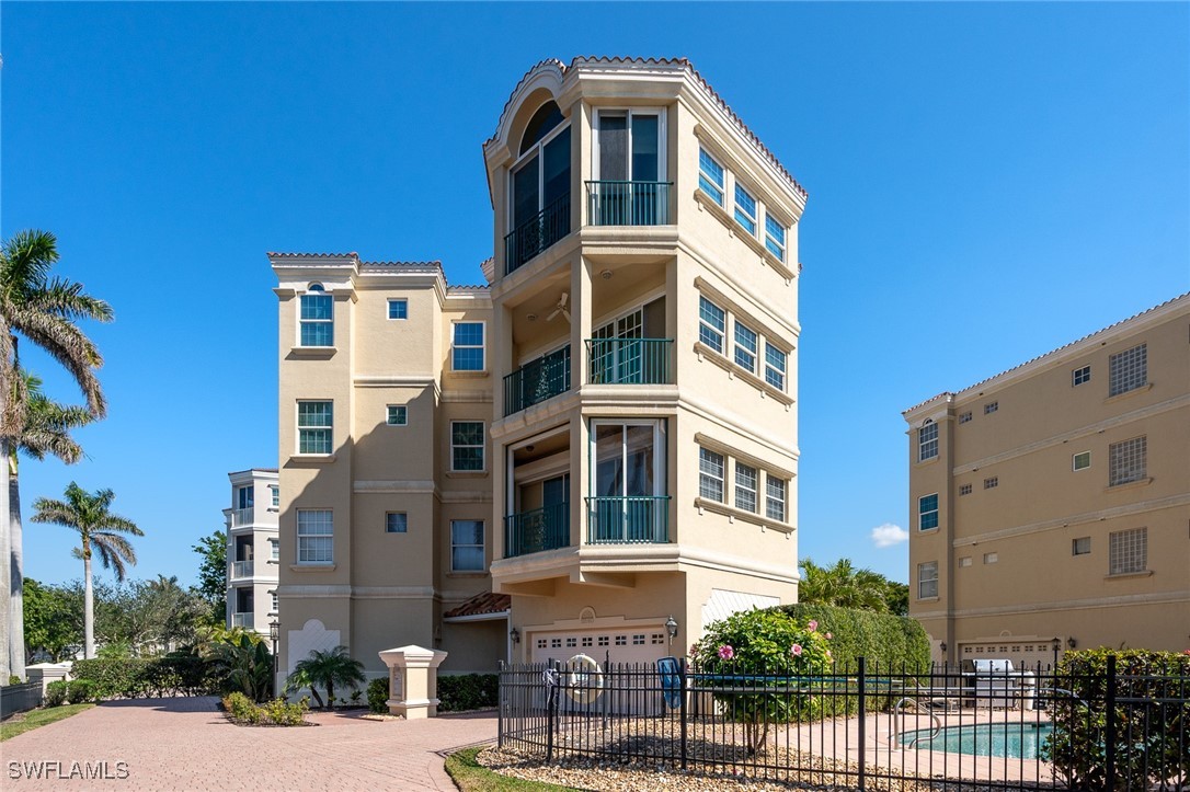 11160  Harbour Yacht Court, Apt B